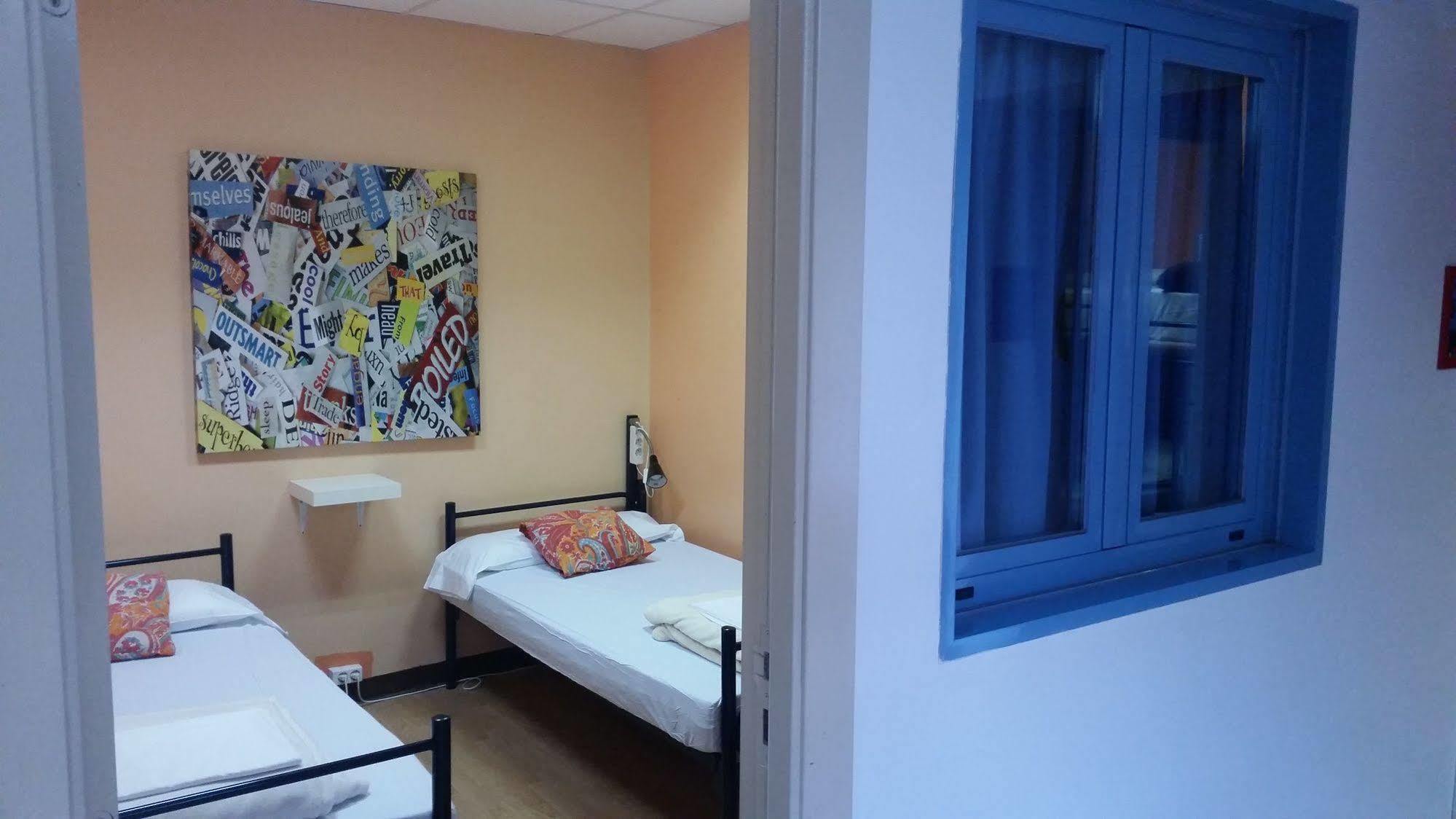 Hostal Cats Chill Out